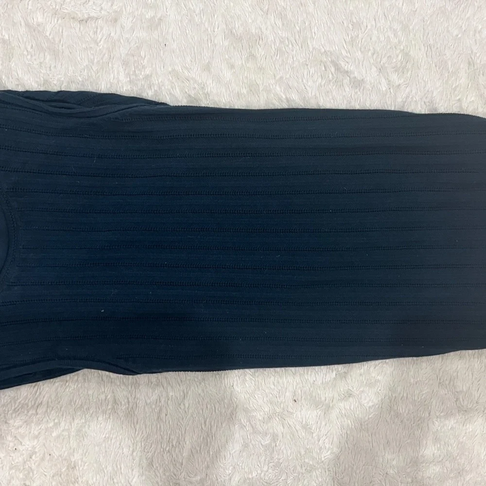 THEORY Shell - Picture 2 of 4